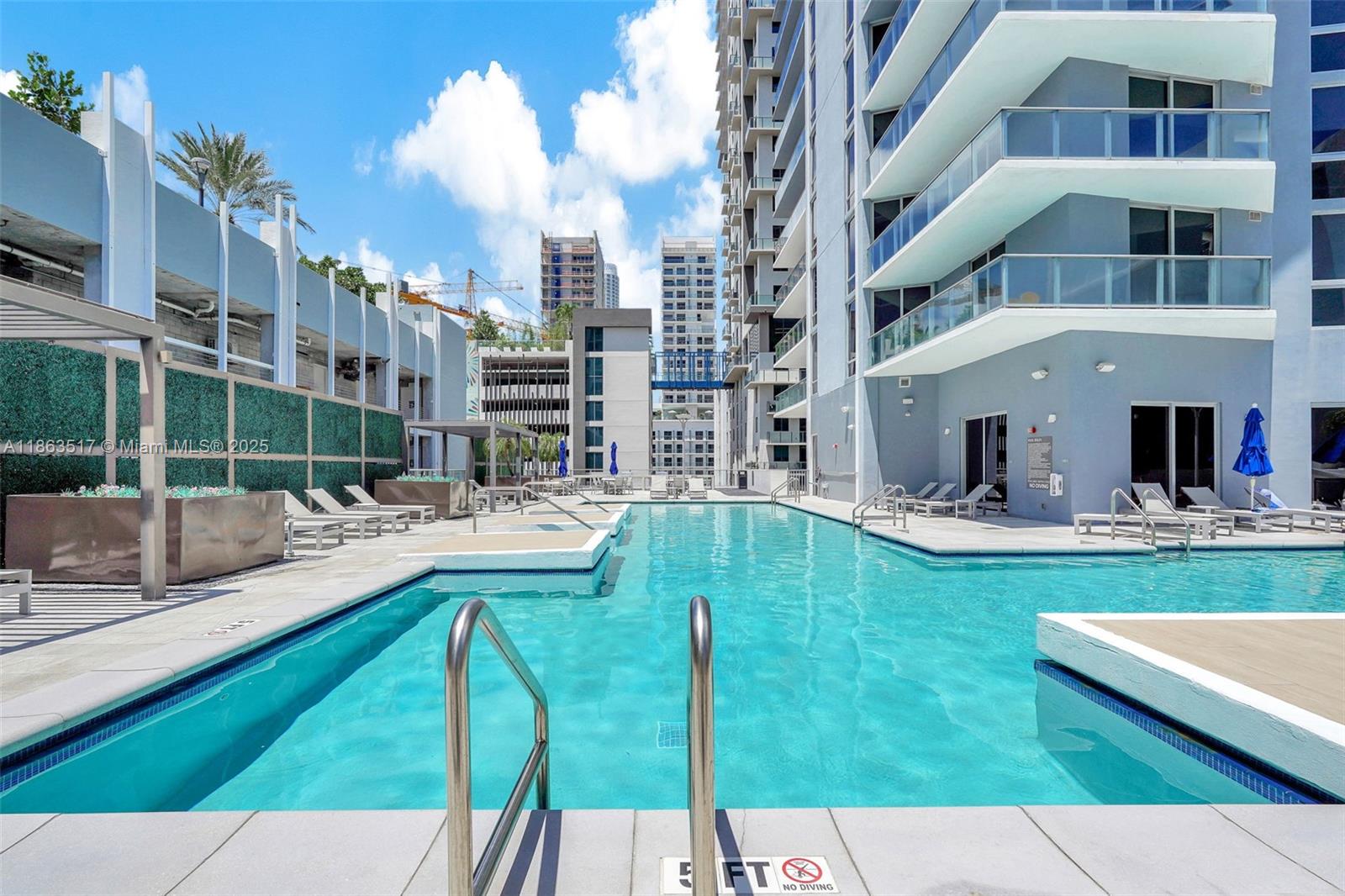 image Brickell Ten23
