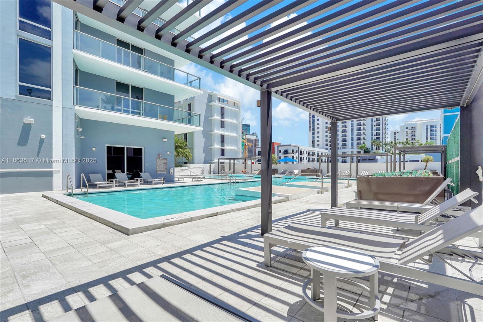 image Brickell Ten24