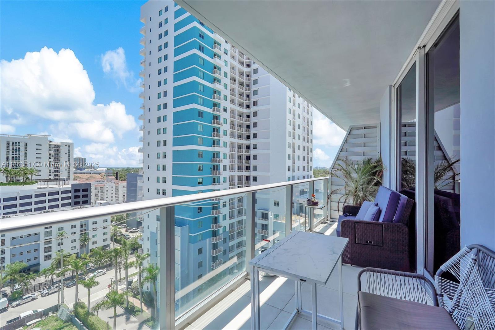 image Brickell Ten2