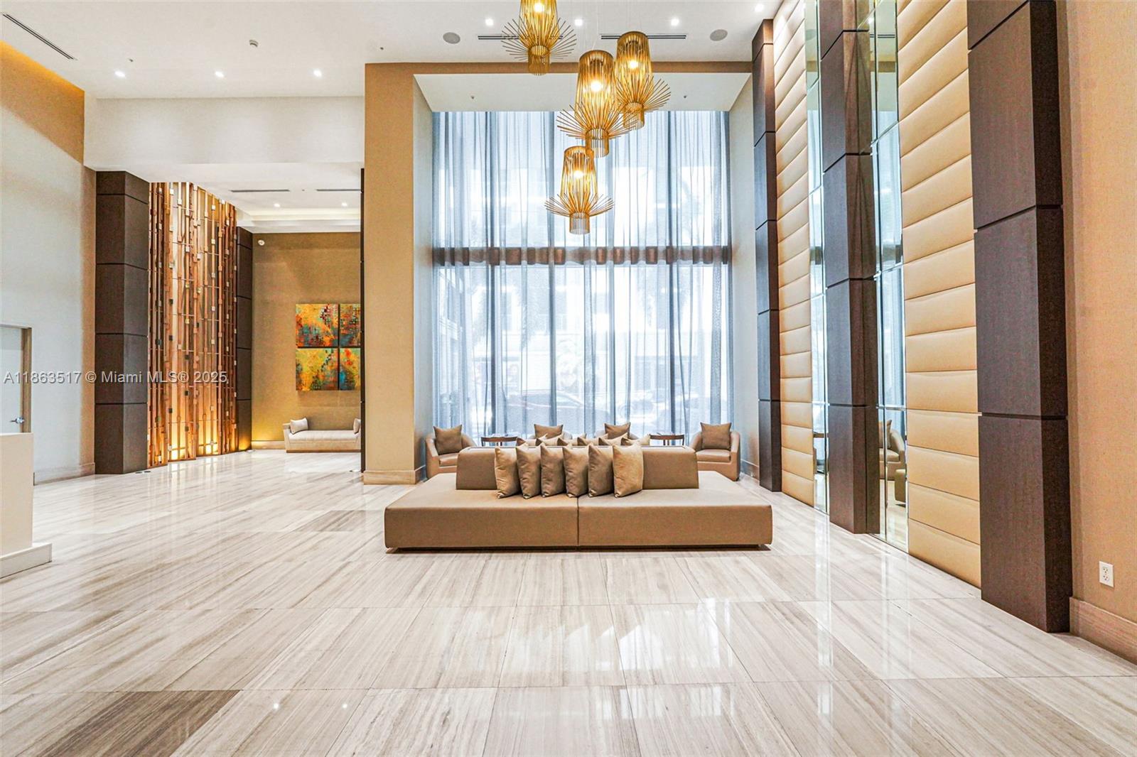 image Brickell Ten33