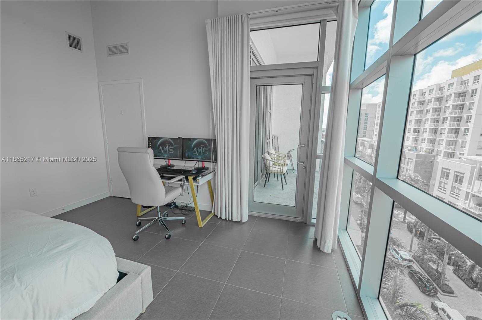 image Four Midtown Miami Condo43