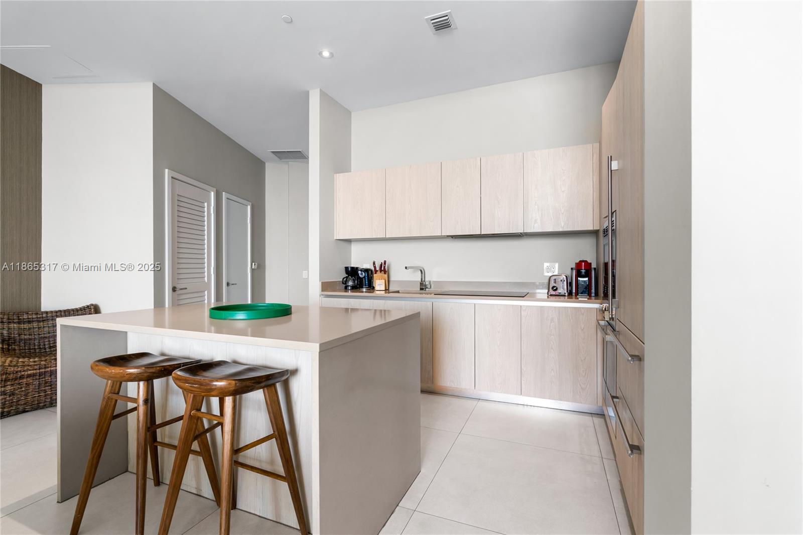 4111 S Ocean Dr #702 Hollywood, FL 33019