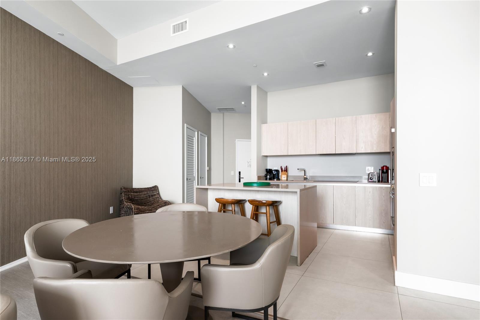 4111 S Ocean Dr #702 Hollywood, FL 33019