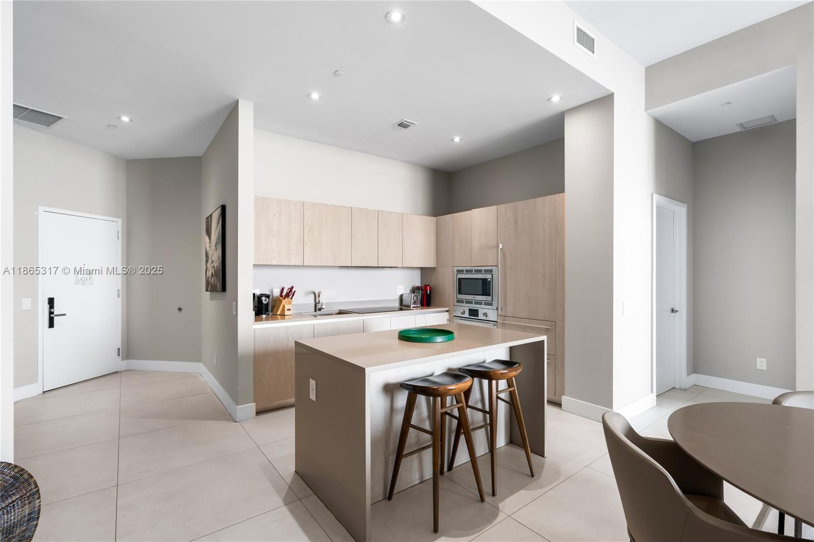 4111 S Ocean Dr #702 Hollywood, FL 33019