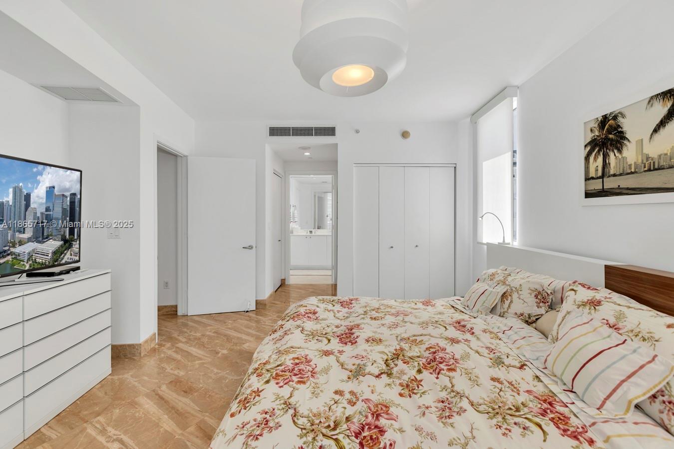 image Carbonell Condo17