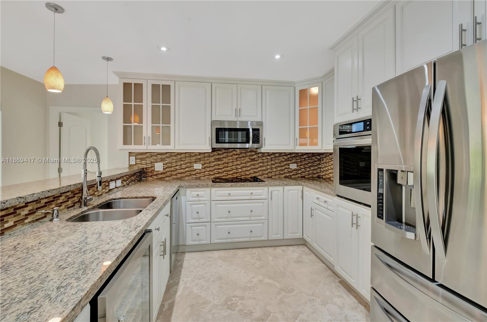 200 Harbor Dr Key Biscayne, FL 33149 200 Harbor Dr Key Biscayne, FL 33149