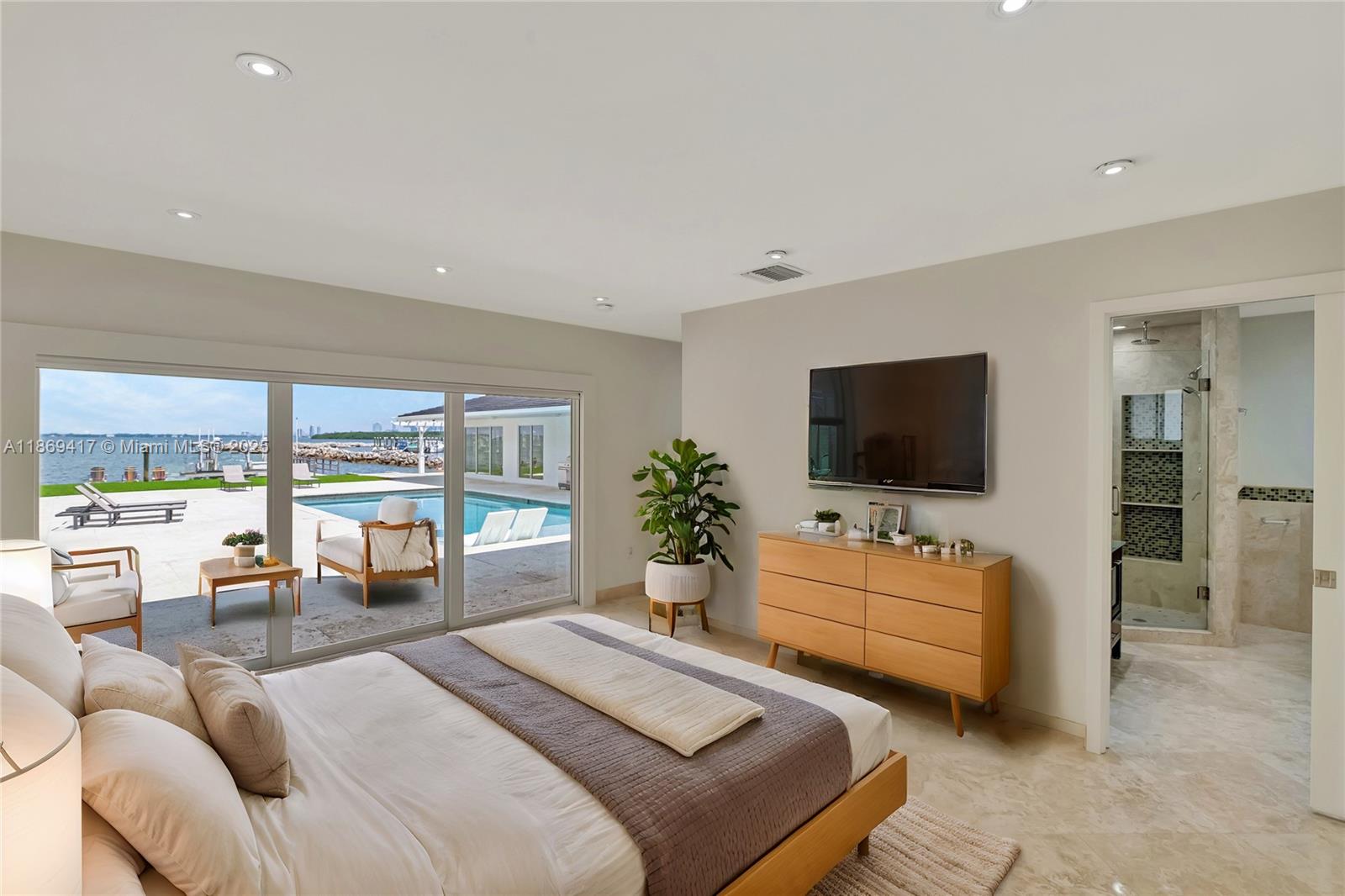 200 Harbor Dr Key Biscayne, FL 33149 200 Harbor Dr Key Biscayne, FL 33149