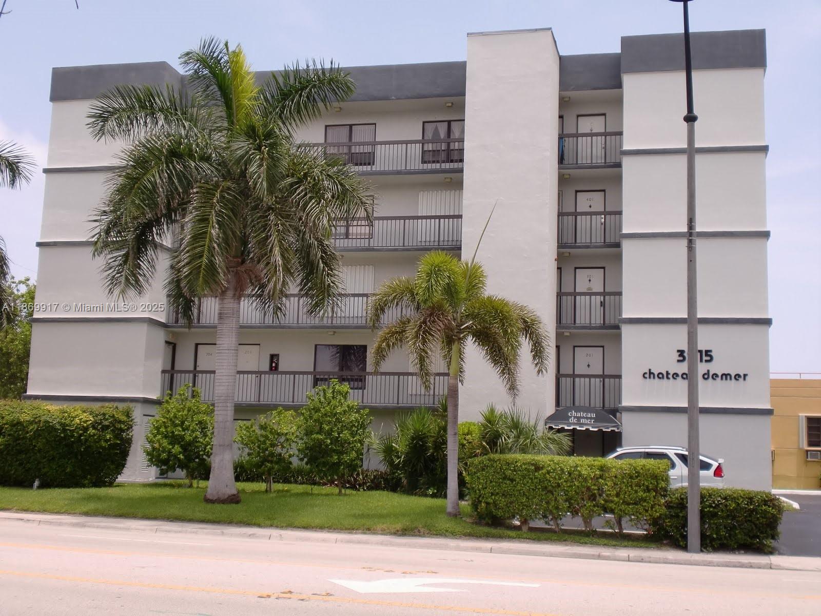 3215 N Ocean Dr #302