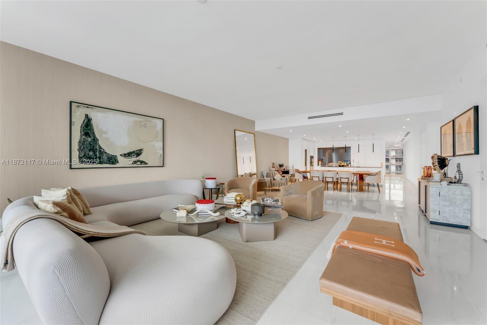 image Aston Martin Residences4
