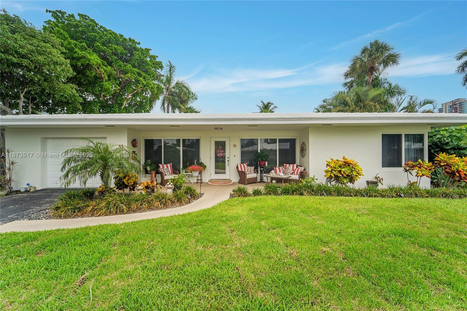 1431 S Ocean Blvd #11