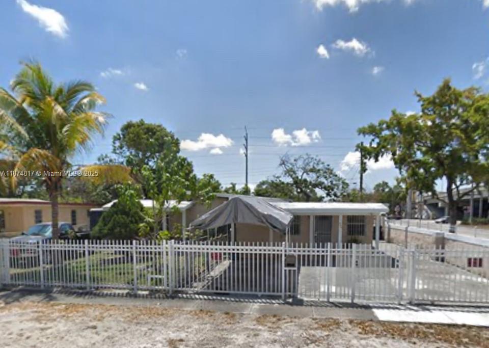 580 NW 136th St