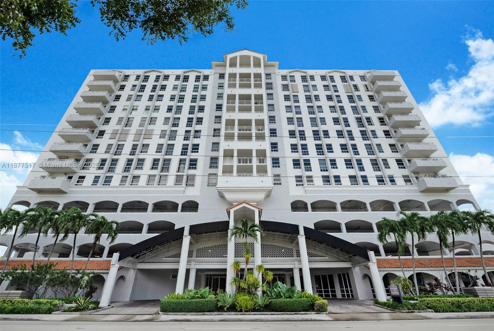 2351 Douglas Rd #612