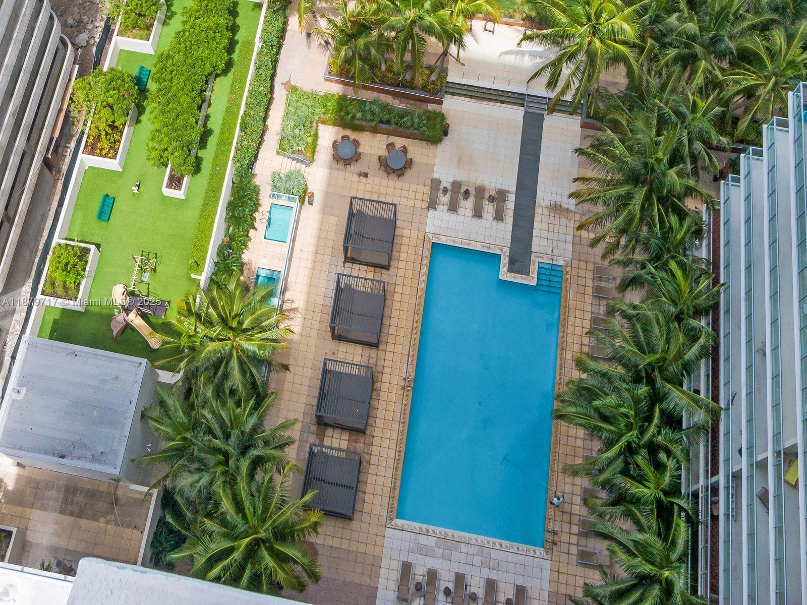 image Two Midtown Miami Condo13