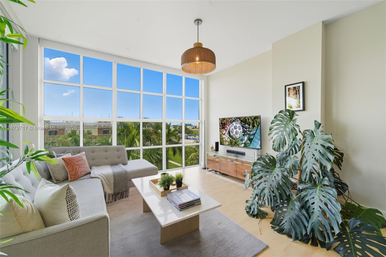 image Two Midtown Miami Condo3