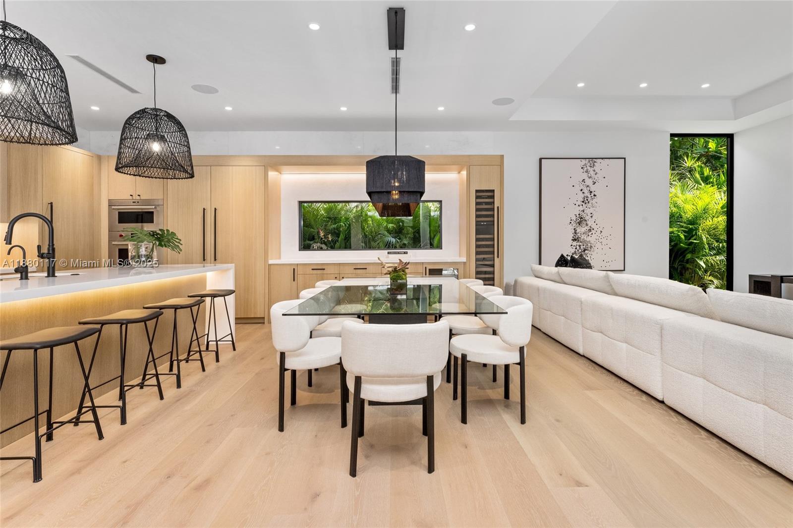 4024 Bonita Ave Miami, FL 33133