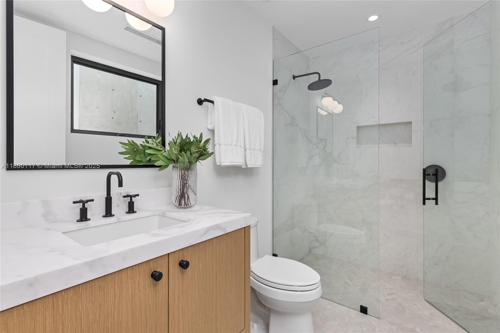 4024 Bonita Ave Miami, FL 33133