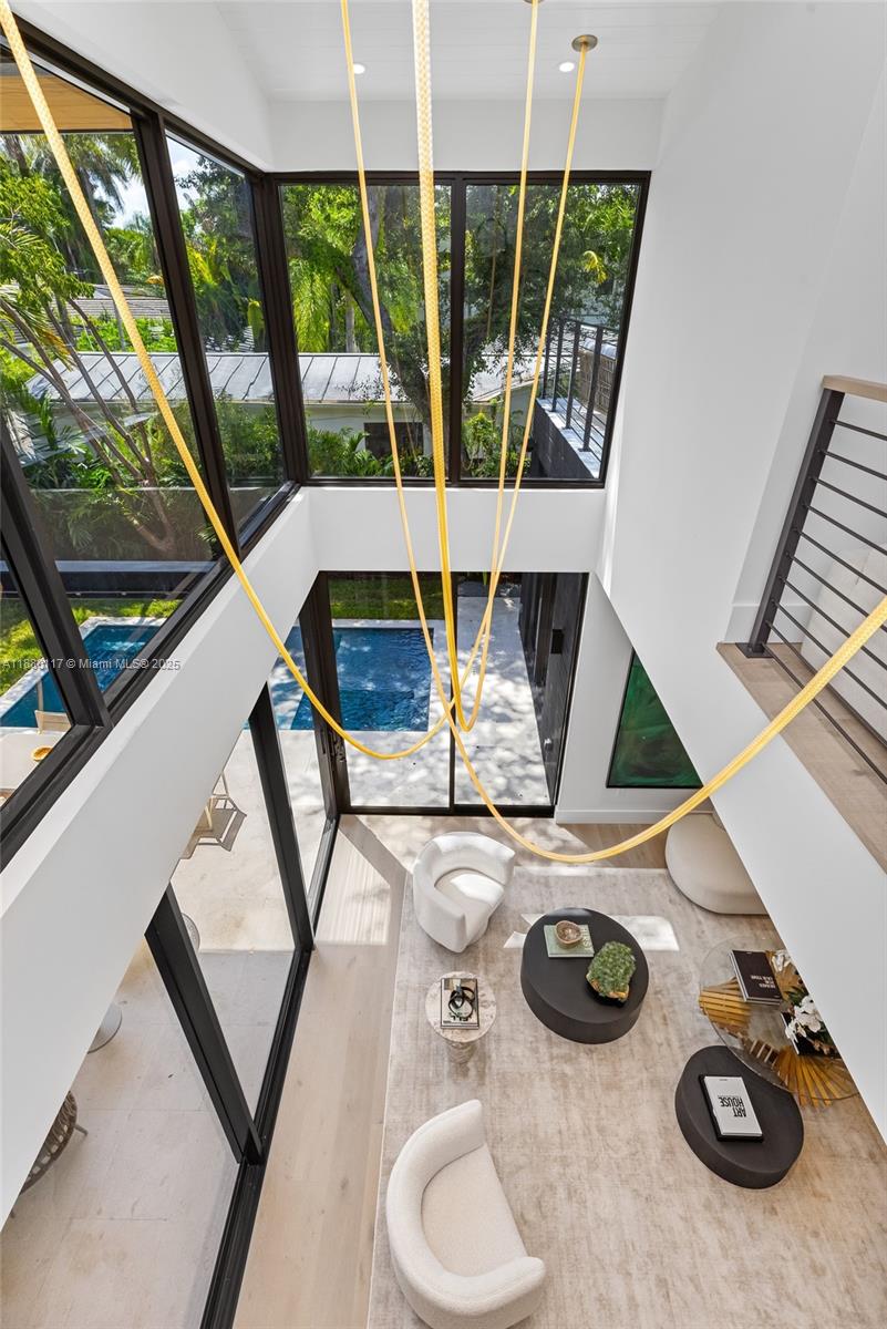 4024 Bonita Ave Miami, FL 33133