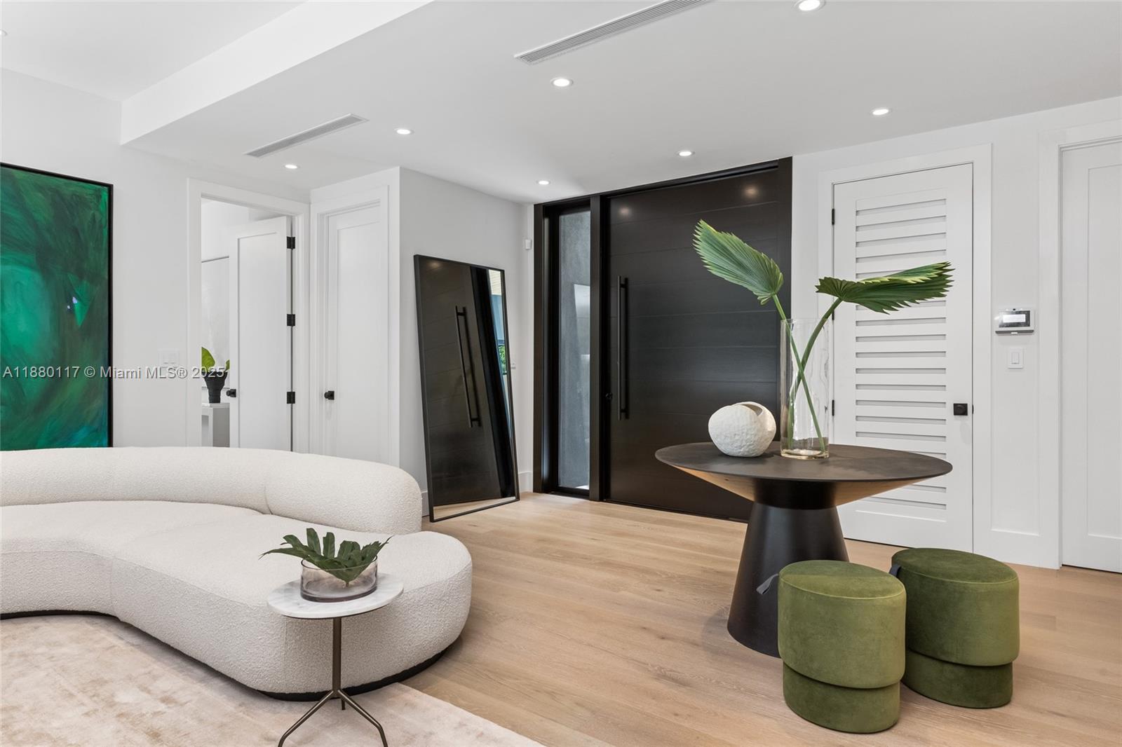 4024 Bonita Ave Miami, FL 33133