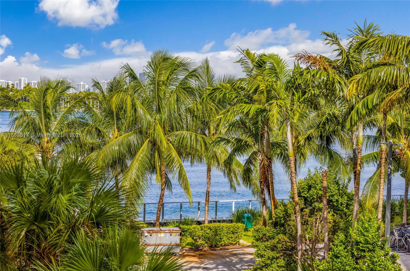 image South Bay Club3