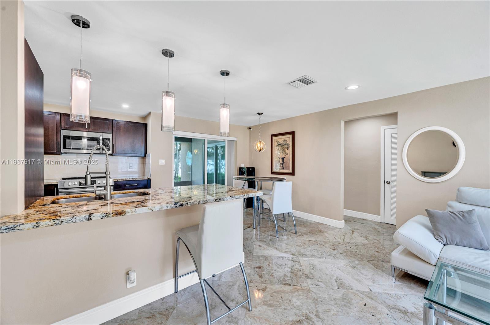 5606 NW 49th Ave