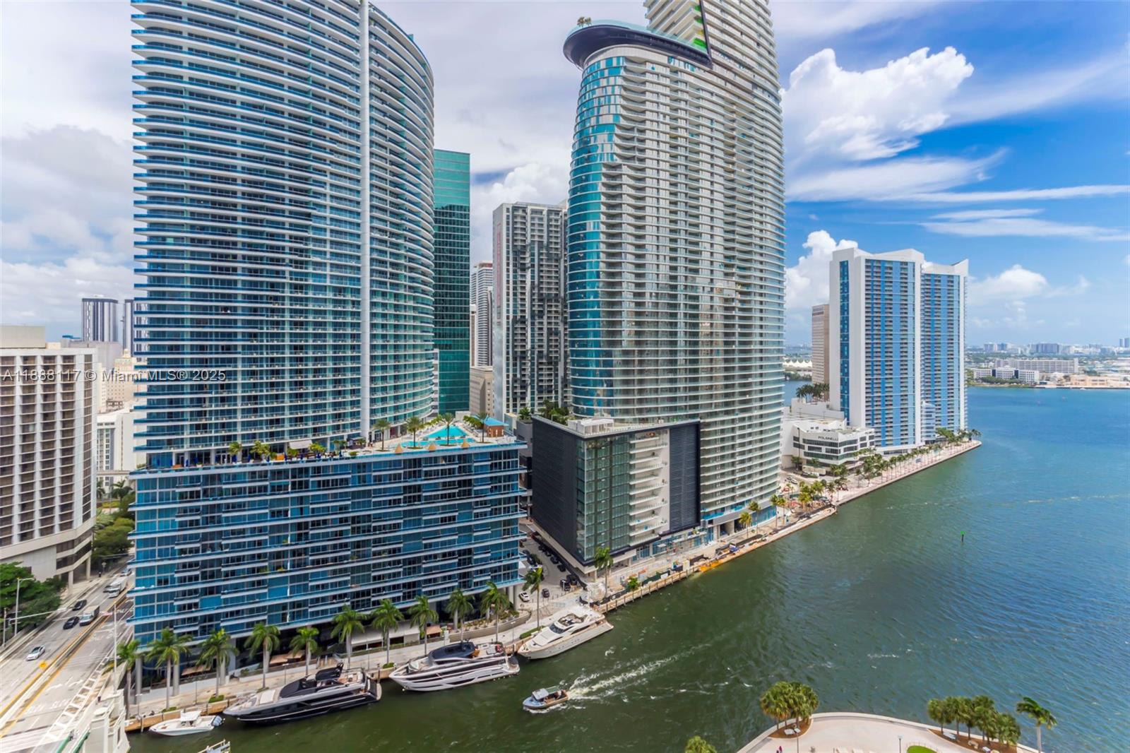 image Icon Brickell18