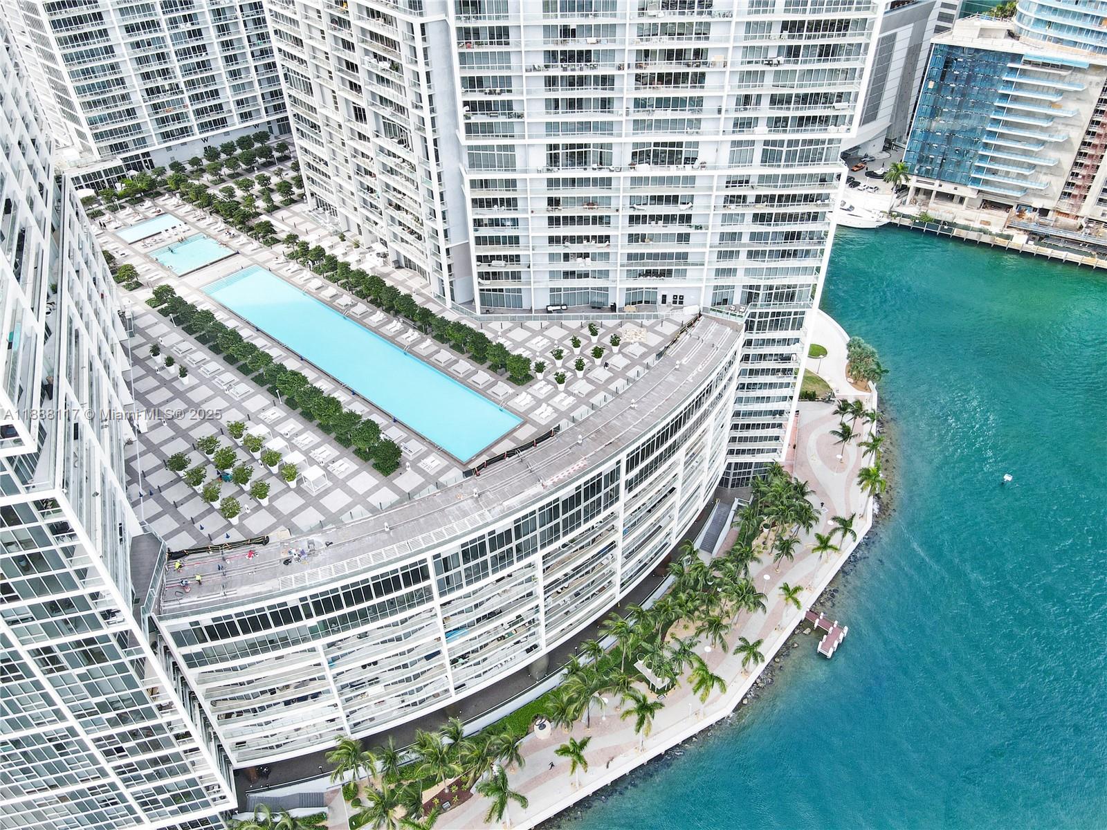 image Icon Brickell23