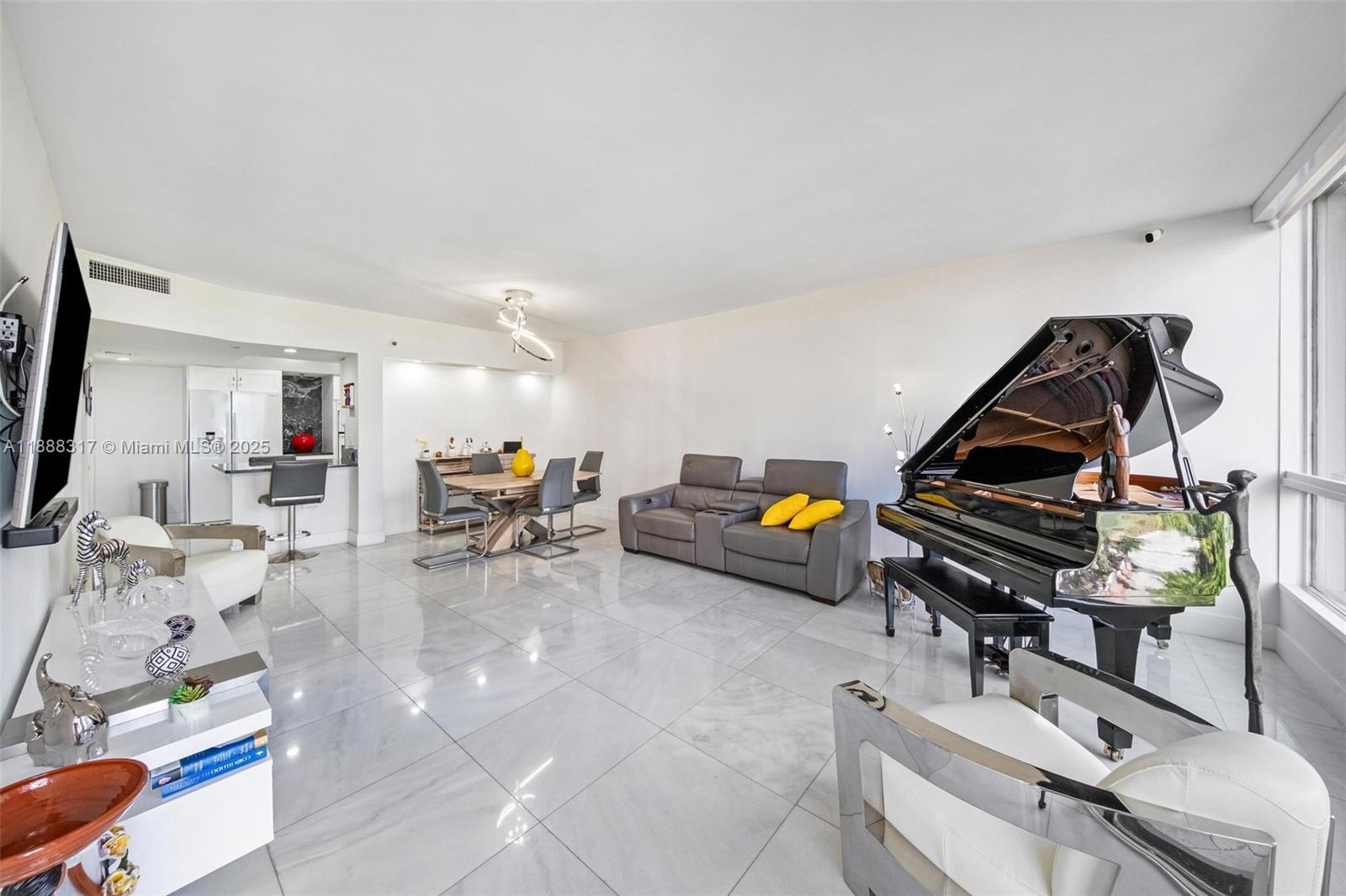 image Brickell Key One22