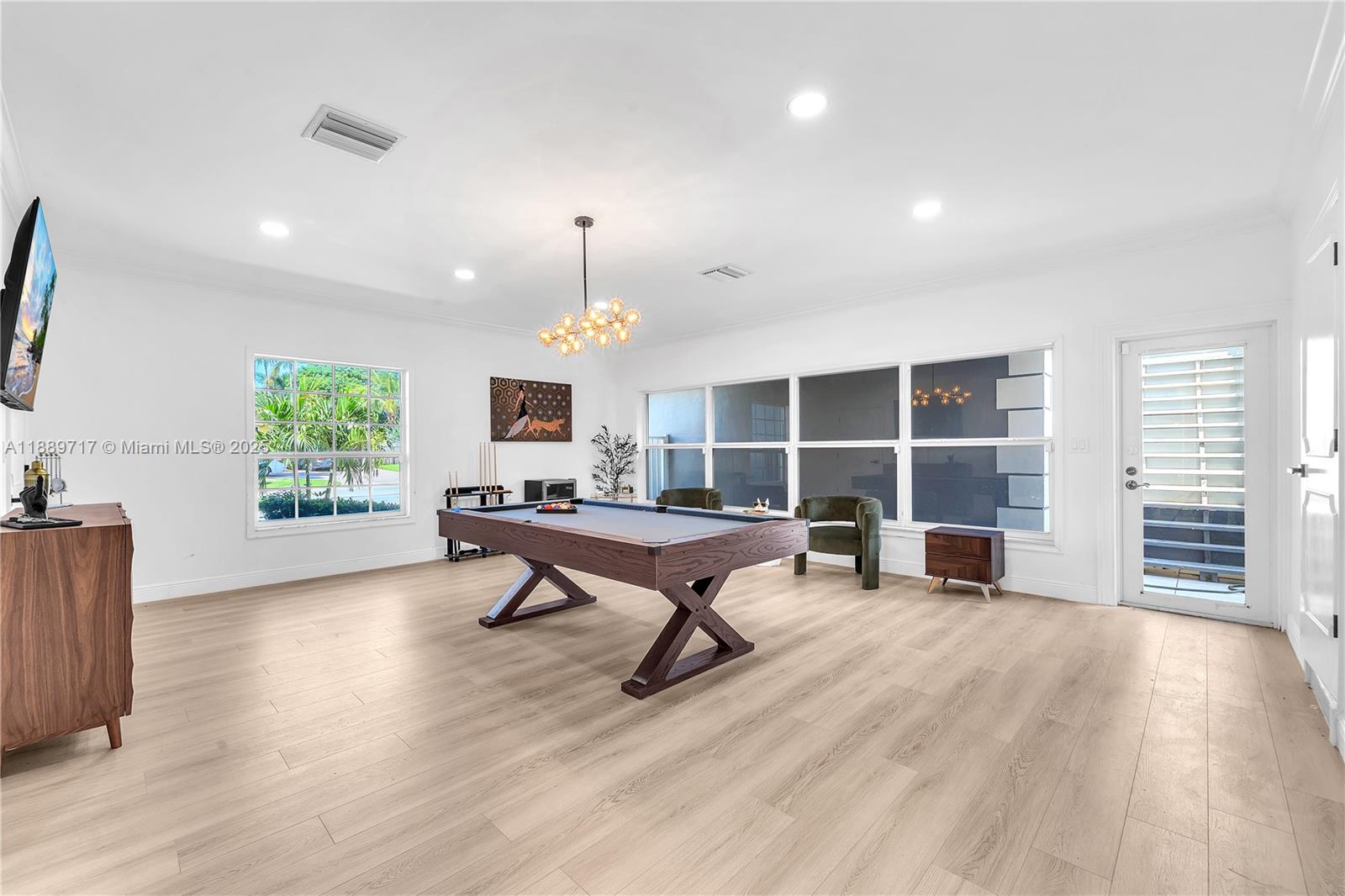 4440 NE 23rd Ave Lighthouse Point, FL 33064