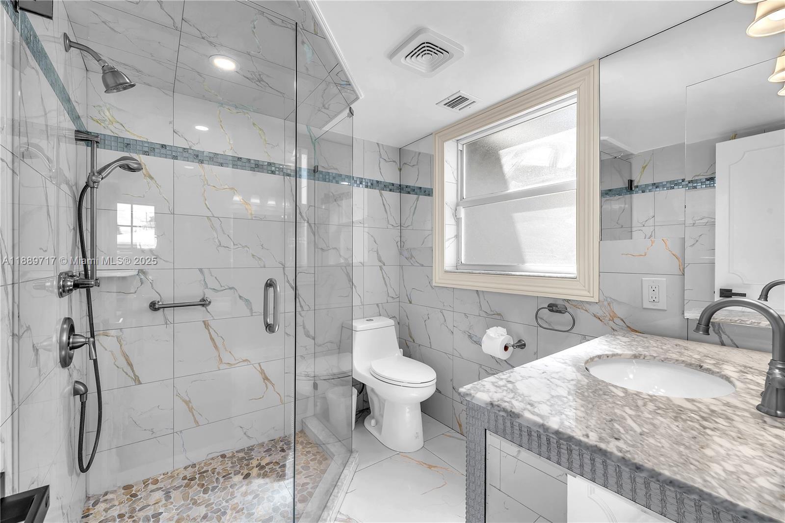 4440 NE 23rd Ave Lighthouse Point, FL 33064