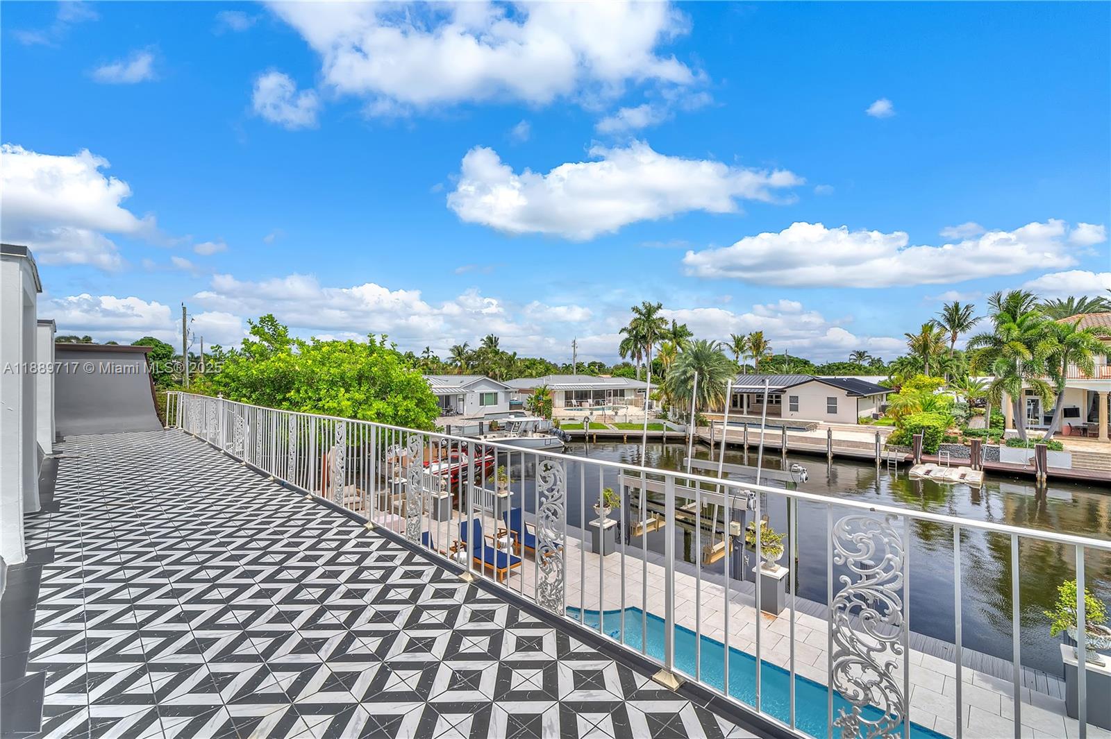 4440 NE 23rd Ave Lighthouse Point, FL 33064