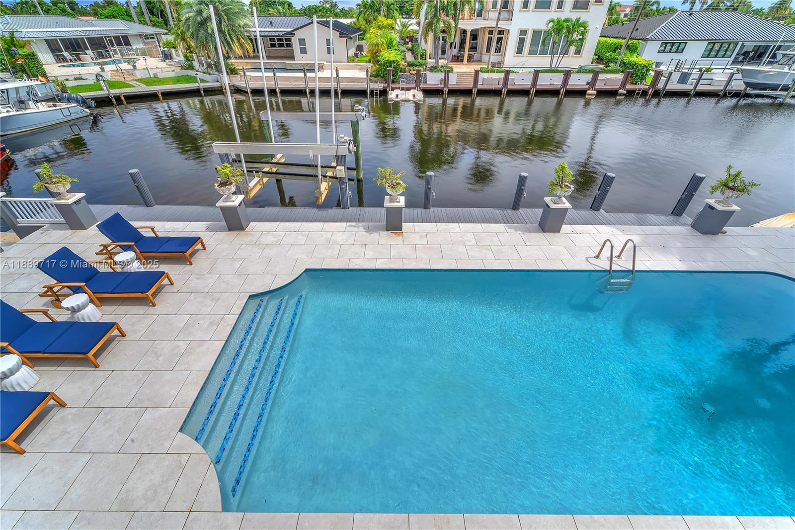 4440 NE 23rd Ave Lighthouse Point, FL 33064