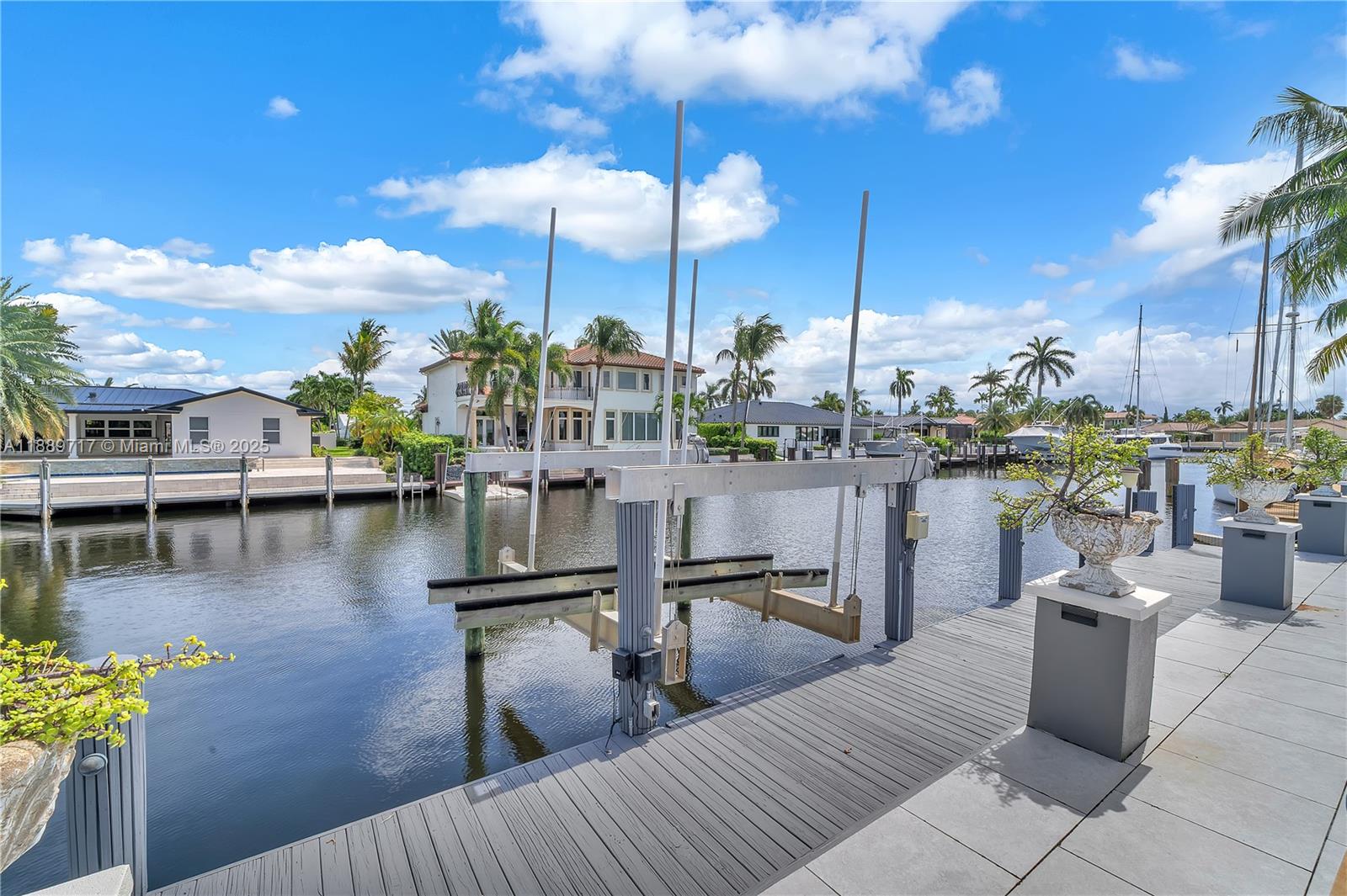 4440 NE 23rd Ave Lighthouse Point, FL 33064