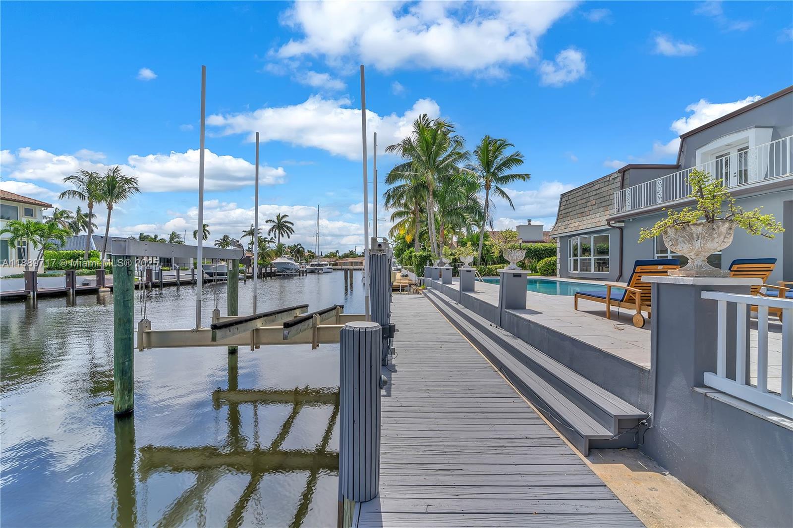 4440 NE 23rd Ave Lighthouse Point, FL 33064