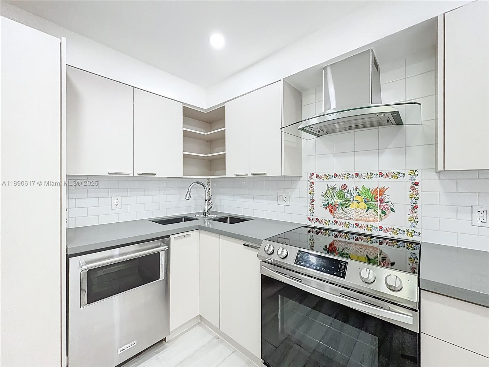 image Winston Towers 10014