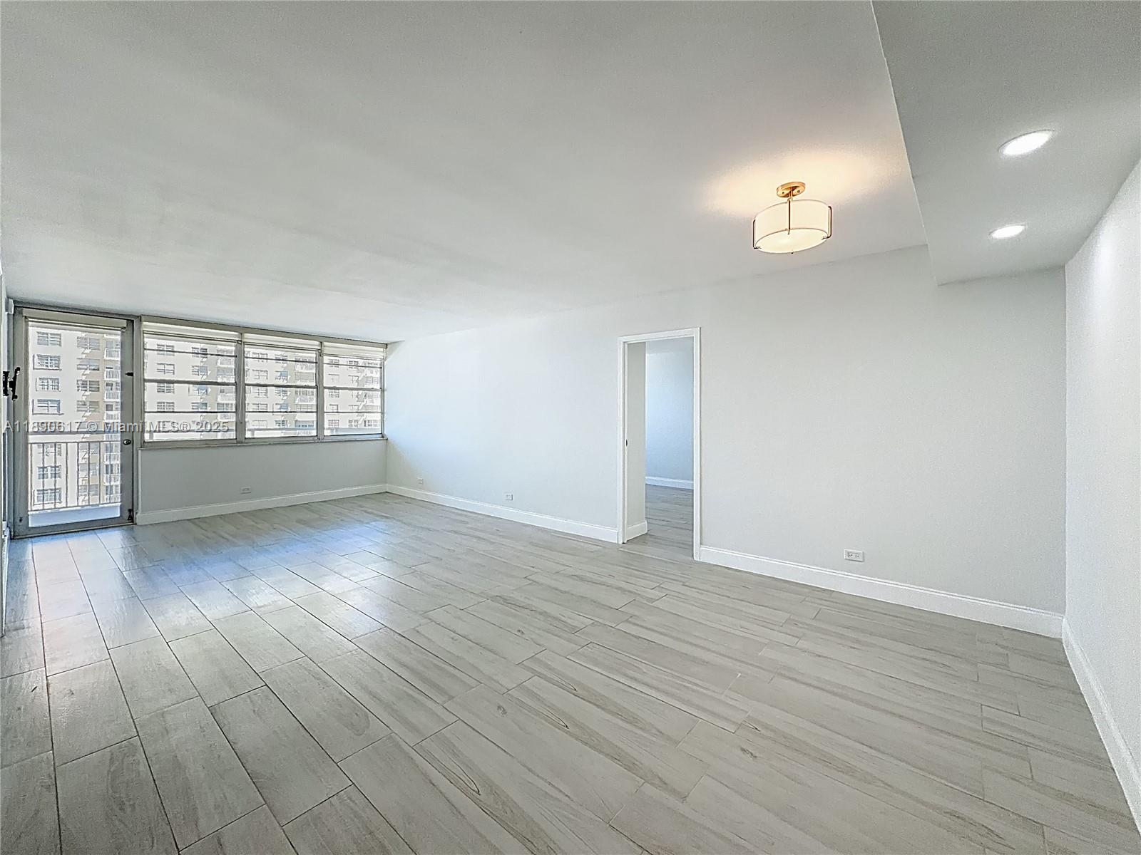 image Winston Towers 10018