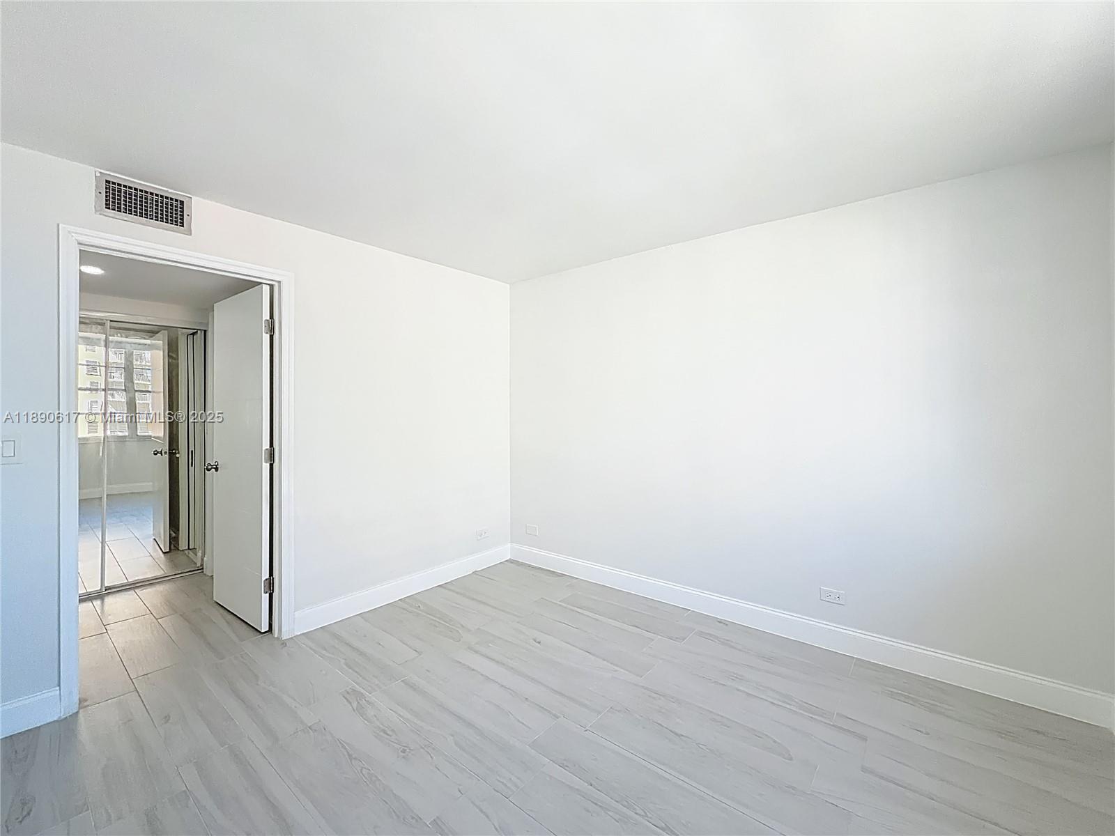 image Winston Towers 10022