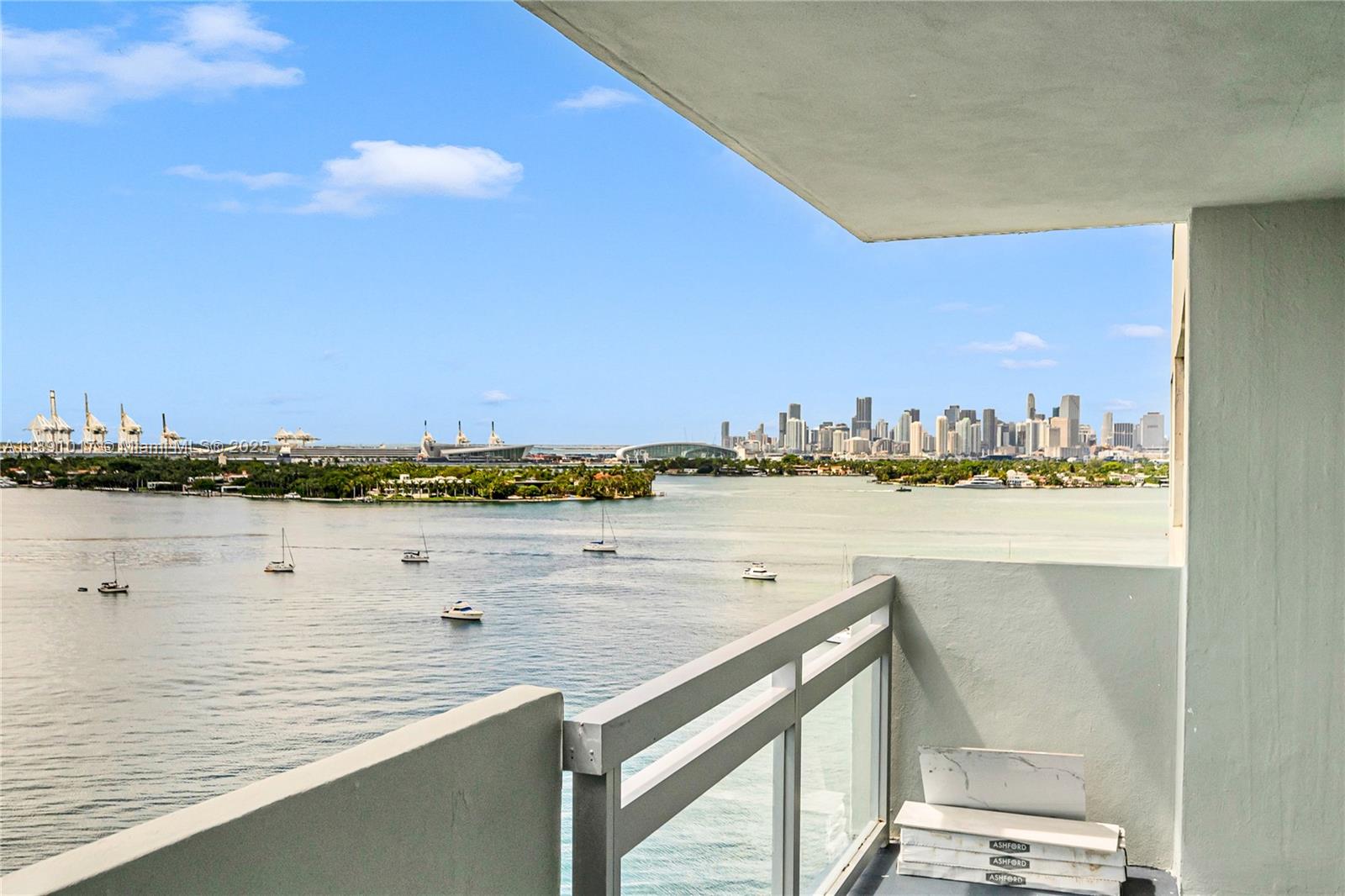 1500 W Bay Rd #1536S Miami Beach, FL 33139 1500 W Bay Rd #1536S Miami Beach, FL 33139
