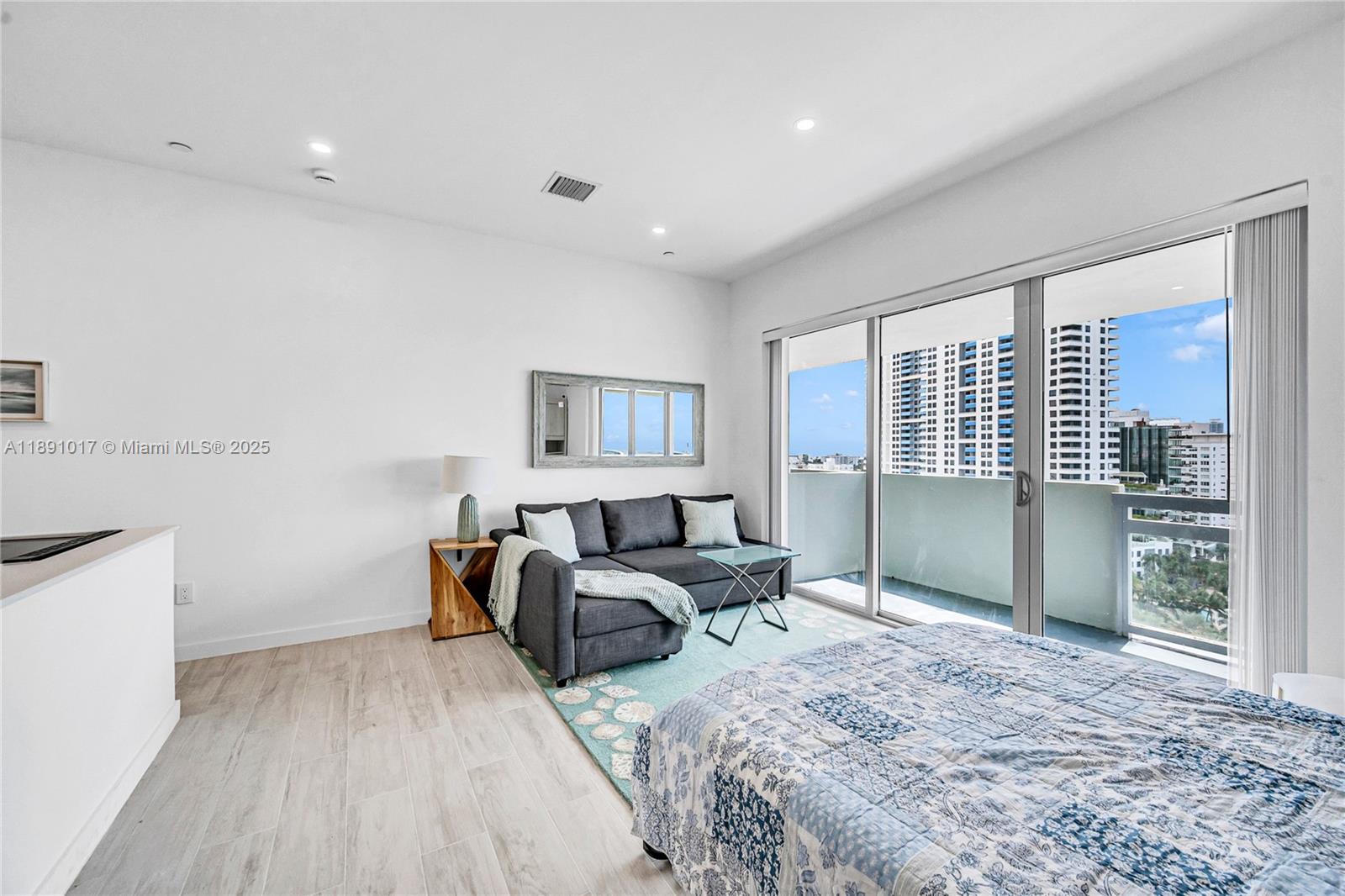 1500 W Bay Rd #1536S Miami Beach, FL 33139 1500 W Bay Rd #1536S Miami Beach, FL 33139