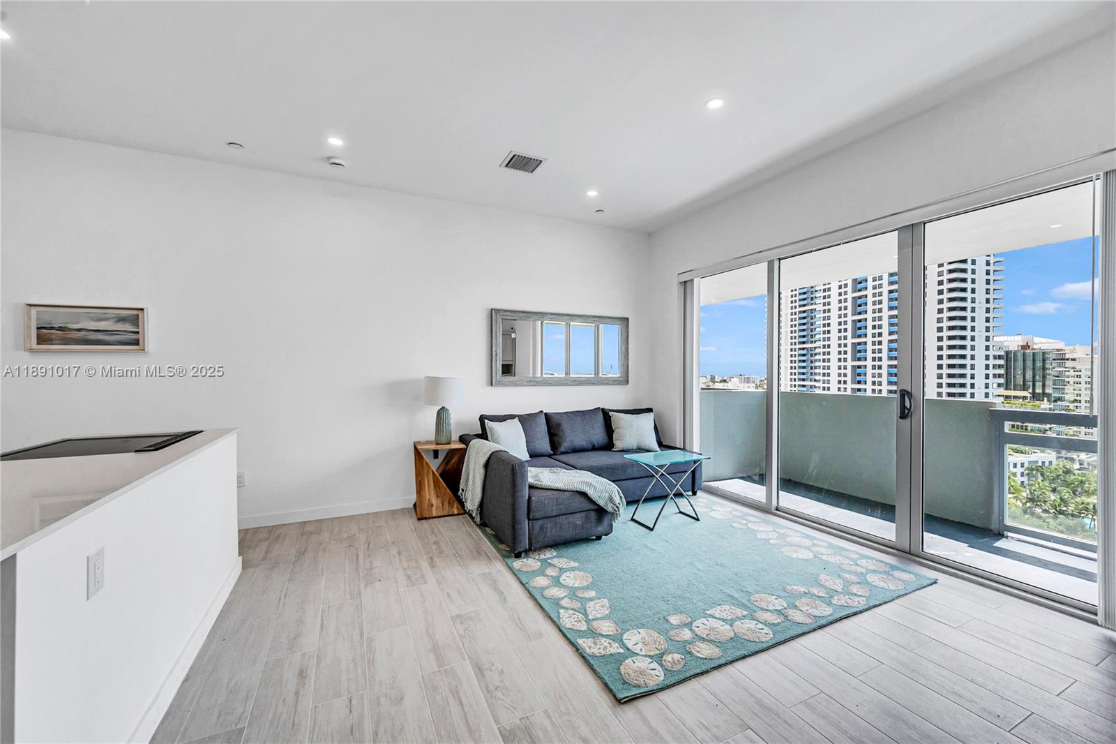 1500 W Bay Rd #1536S Miami Beach, FL 33139 1500 W Bay Rd #1536S Miami Beach, FL 33139