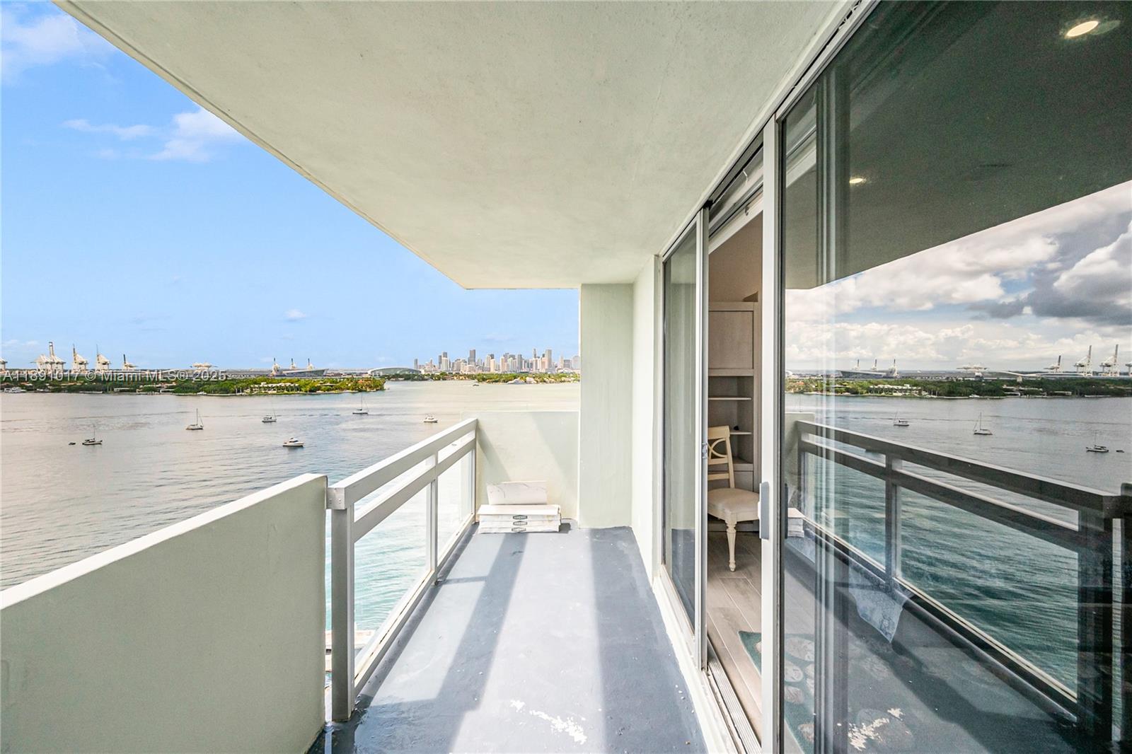 1500 W Bay Rd #1536S Miami Beach, FL 33139 1500 W Bay Rd #1536S Miami Beach, FL 33139