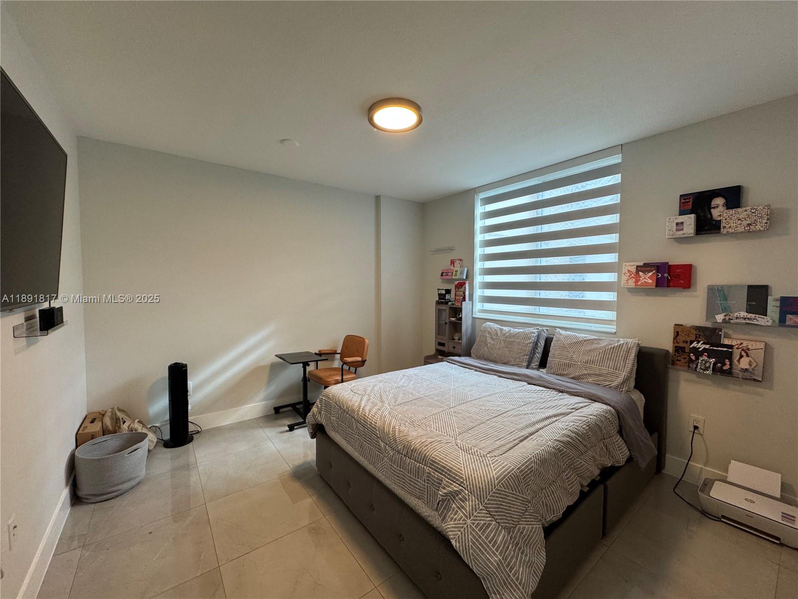 image Venture At Aventura West20