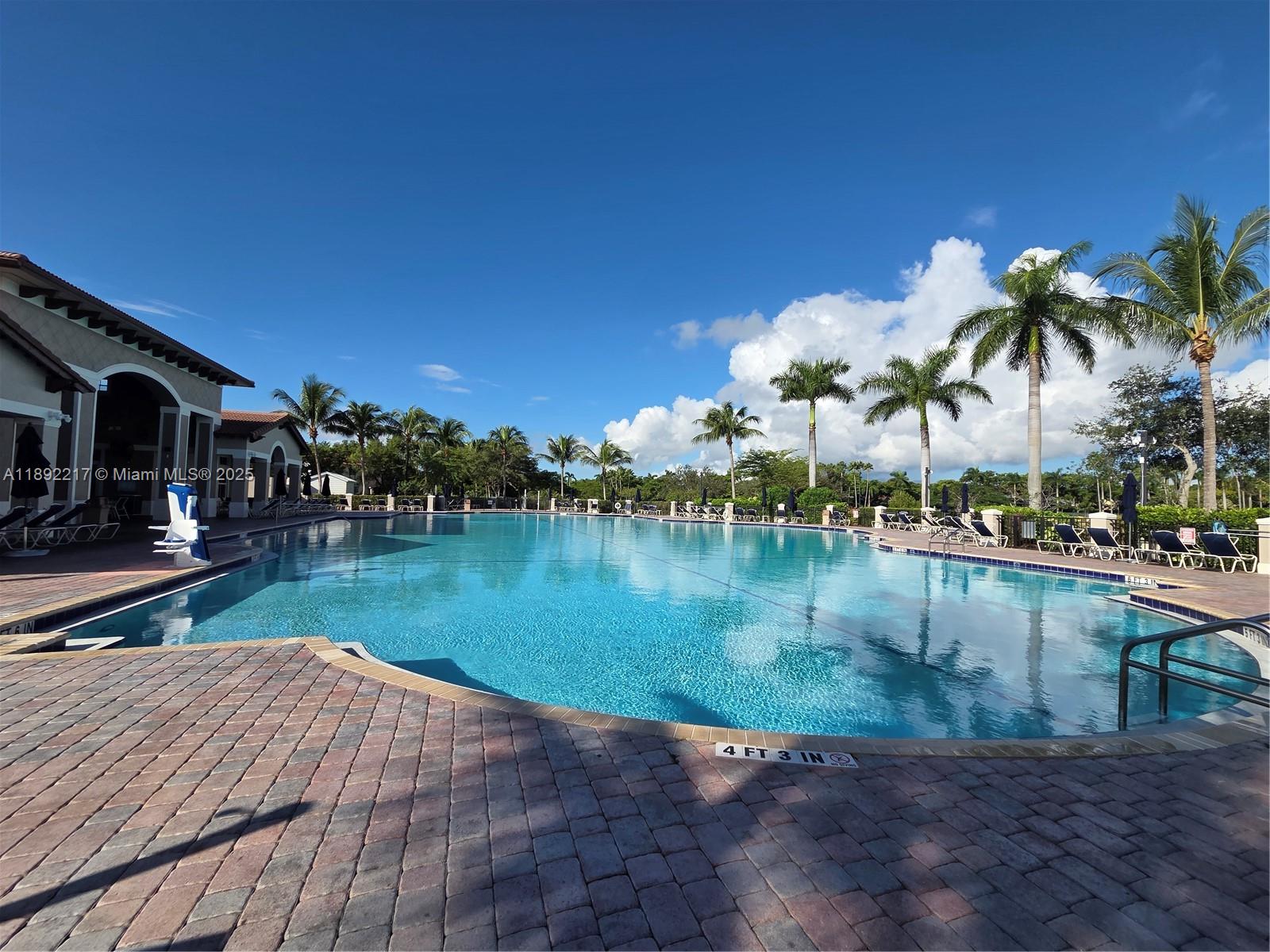 22311 SW 88th Pl #201-4