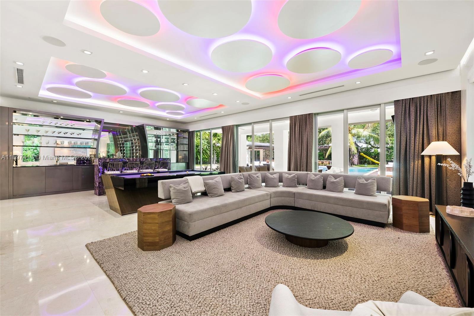 6831 SW 106th St Pinecrest, FL 33156