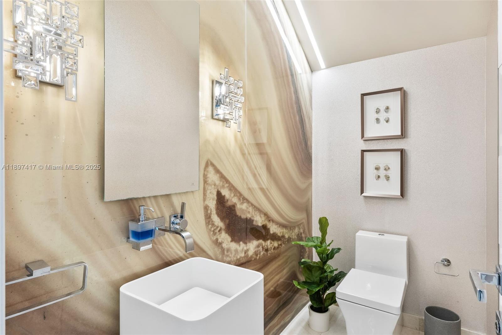 6831 SW 106th St Pinecrest, FL 33156