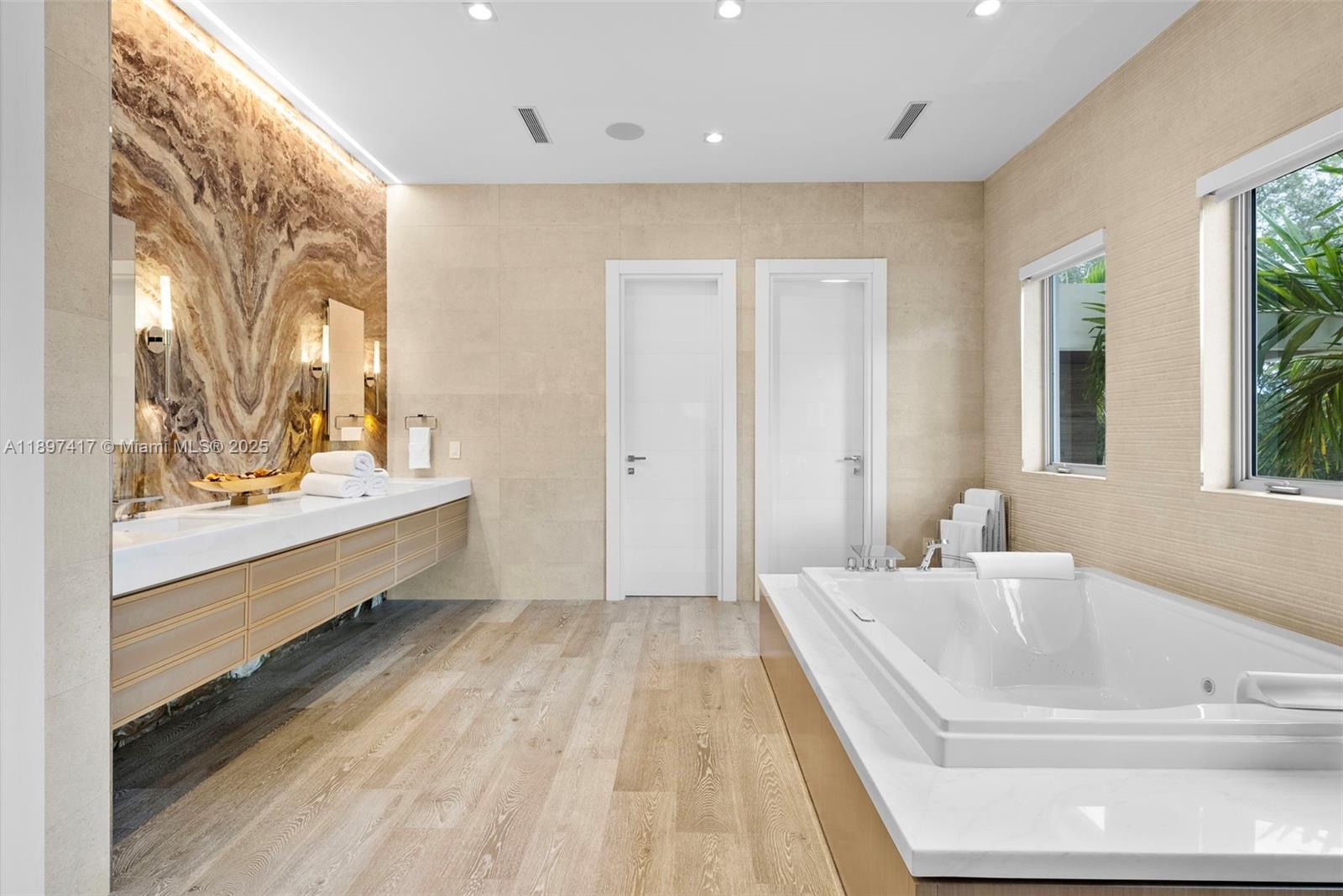 6831 SW 106th St Pinecrest, FL 33156