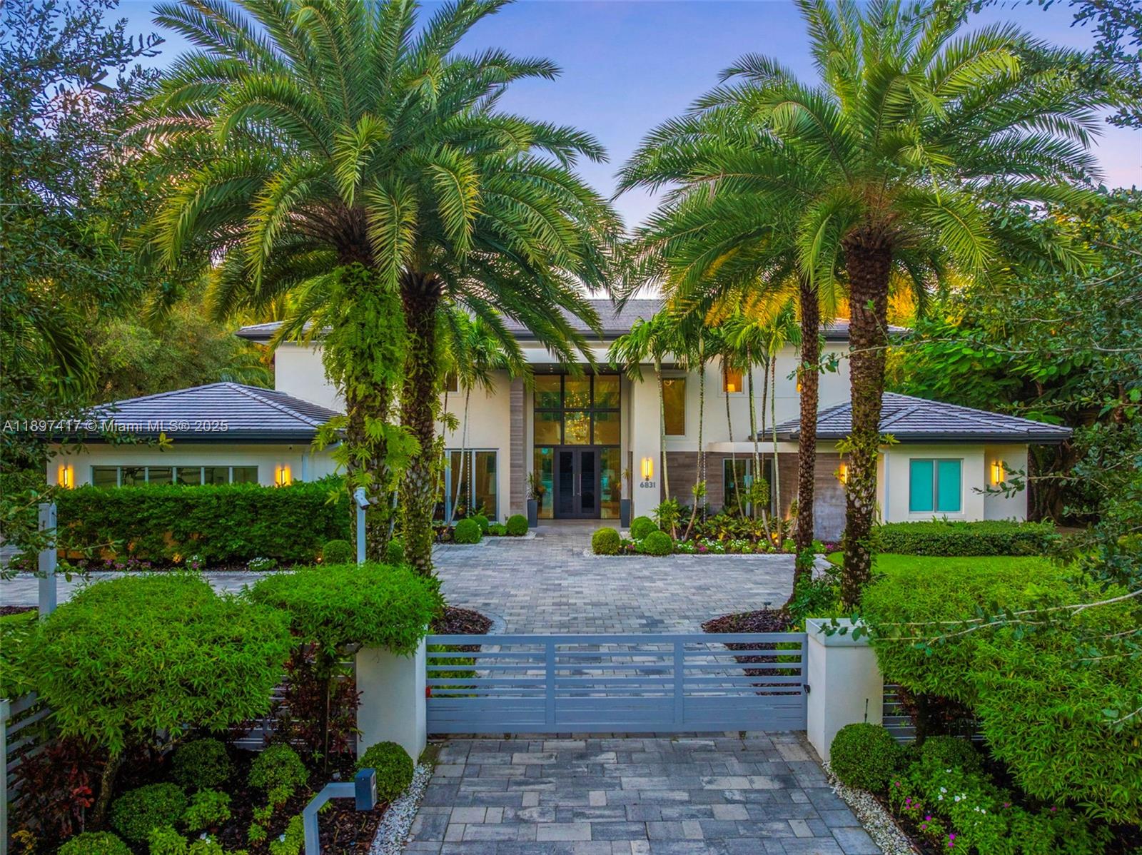 6831 SW 106th St Pinecrest, FL 33156