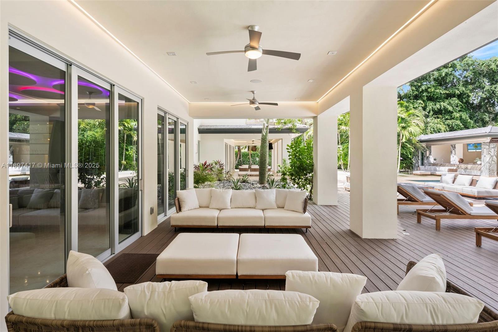 6831 SW 106th St Pinecrest, FL 33156