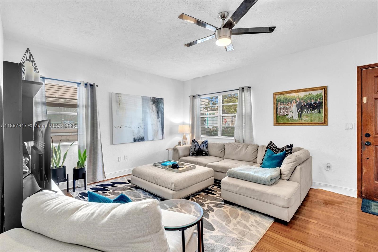 836 W 40th St #1 Miami Beach, FL 33140