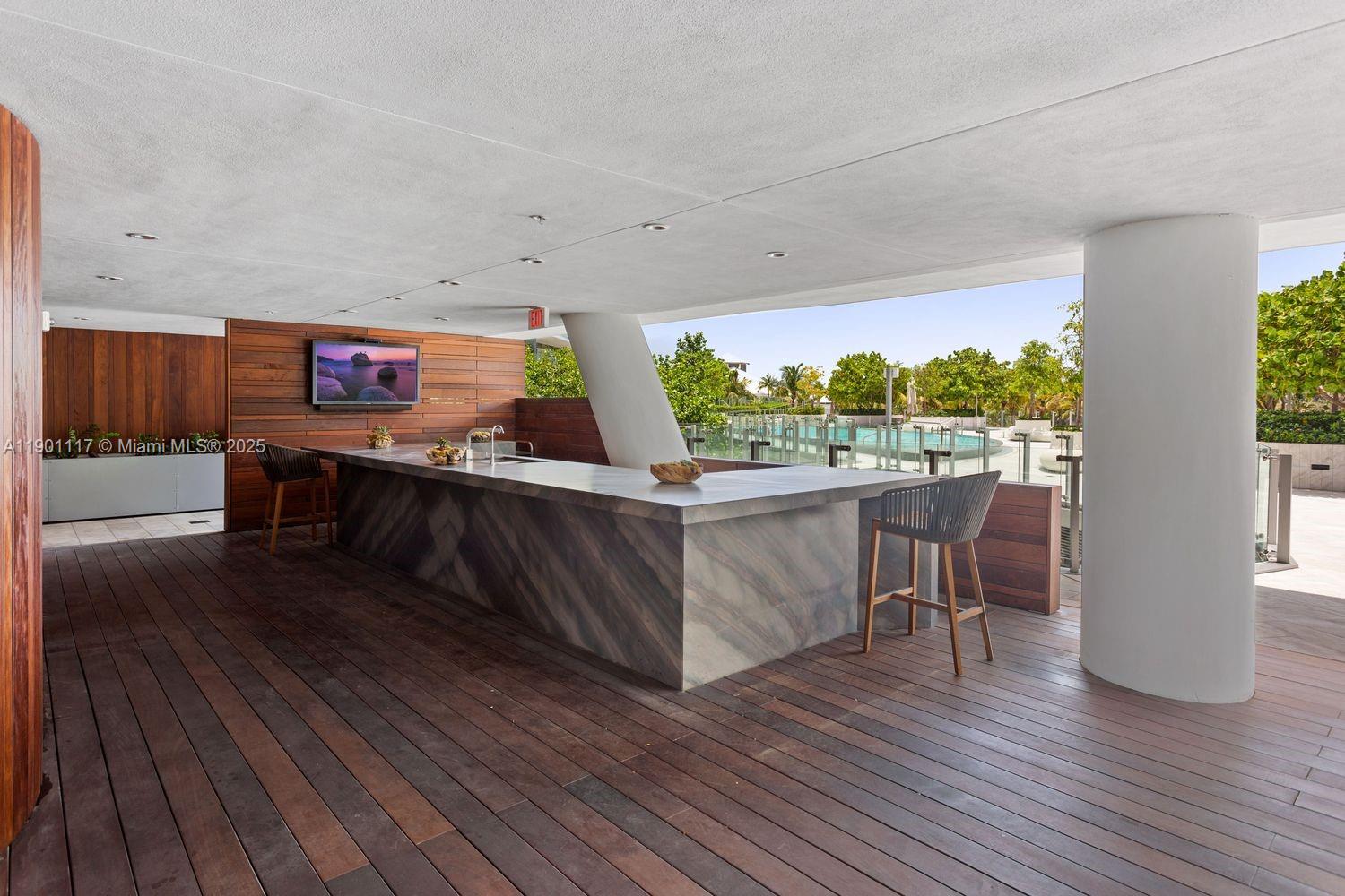 1 Collins Ave #108 Miami Beach, FL 33139