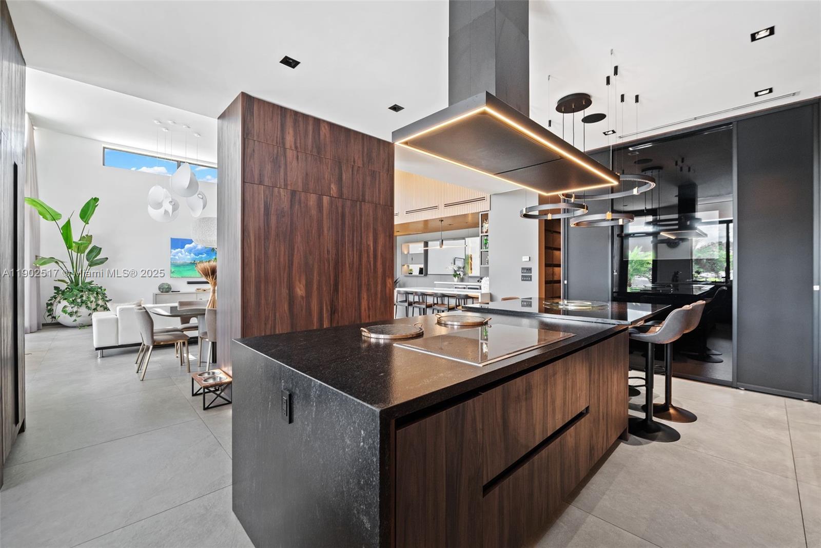 655 Layne Blvd Hallandale Beach, FL 33009